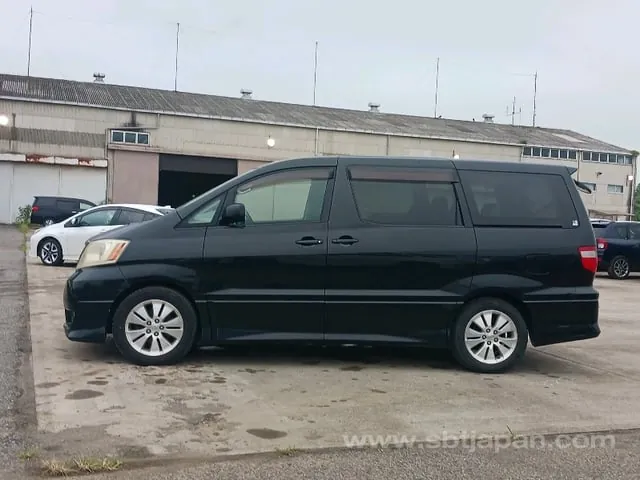 Toyota Alphard 2004 photo 4
