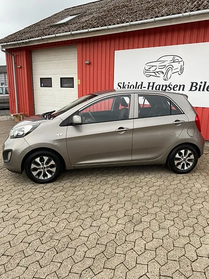 Kia Picanto 2013 photo 2