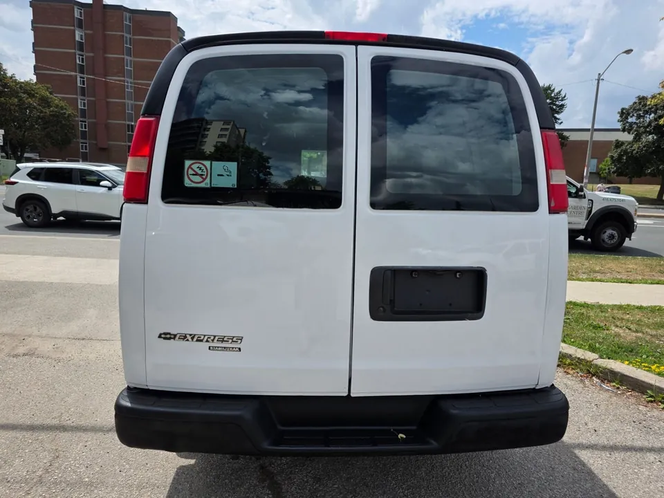 Chevrolet Express 2014 photo 3