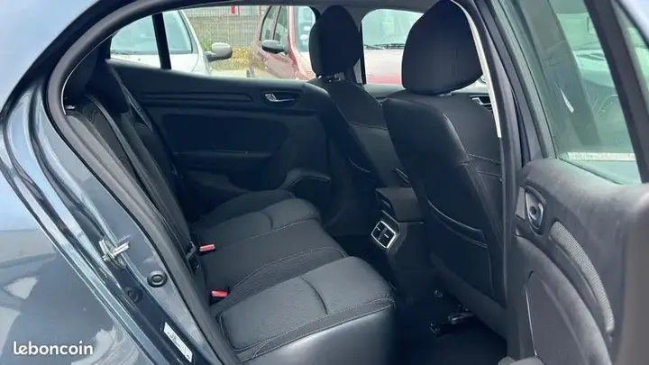 Renault Megane 2018 photo 5