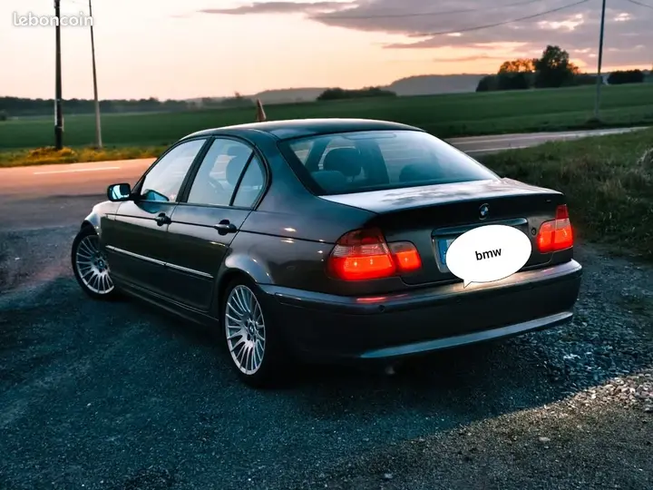 BMW 3 Series 2002 photo 2