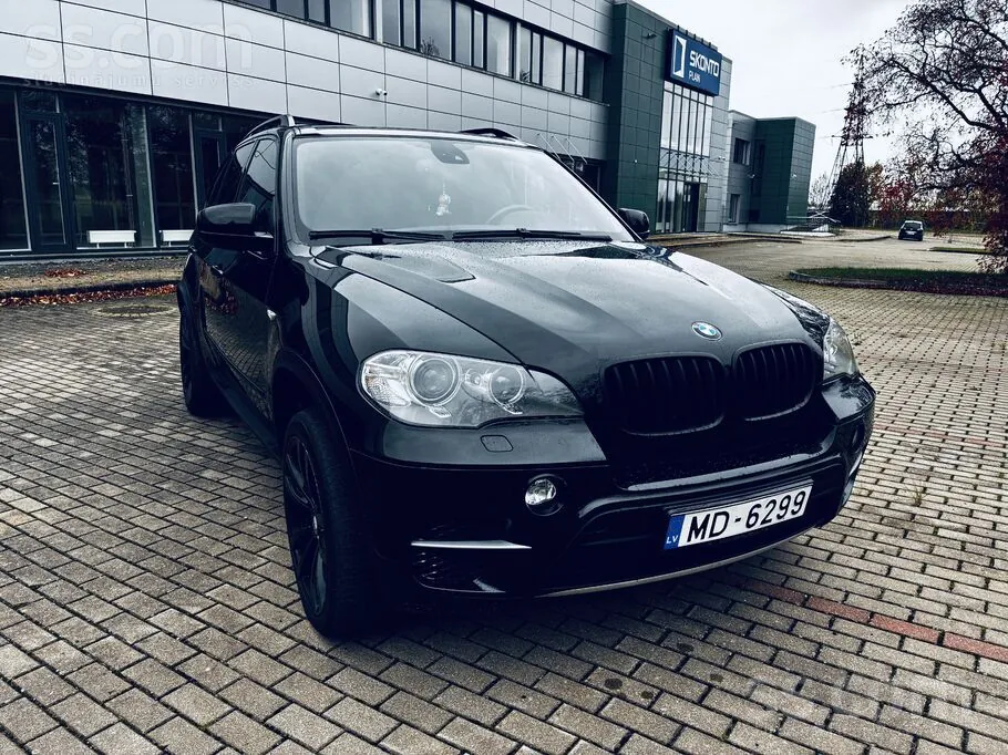 BMW X5 2011 photo 2