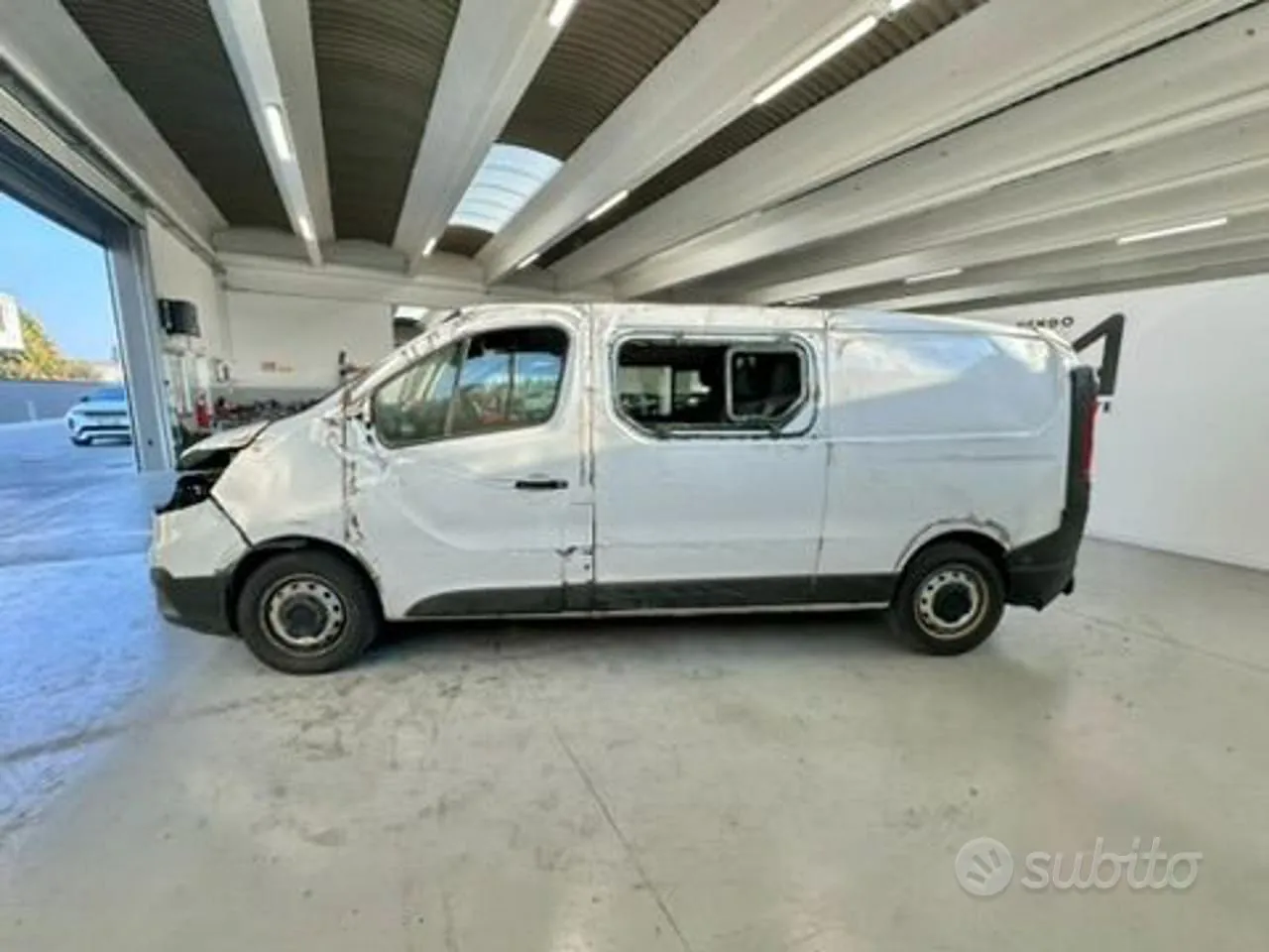 Renault Trafic 2024 photo 4