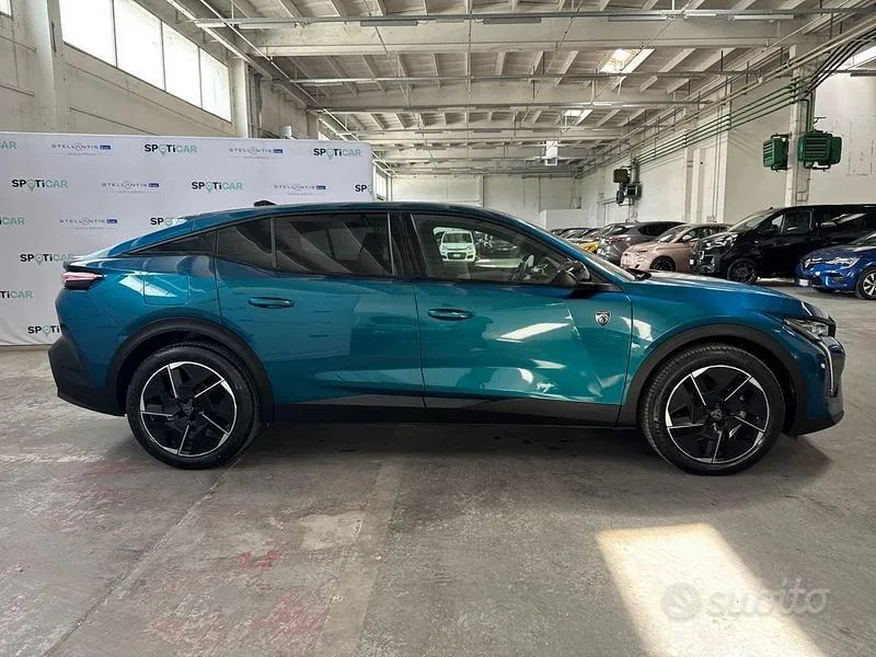 Peugeot 408 2025 photo 2