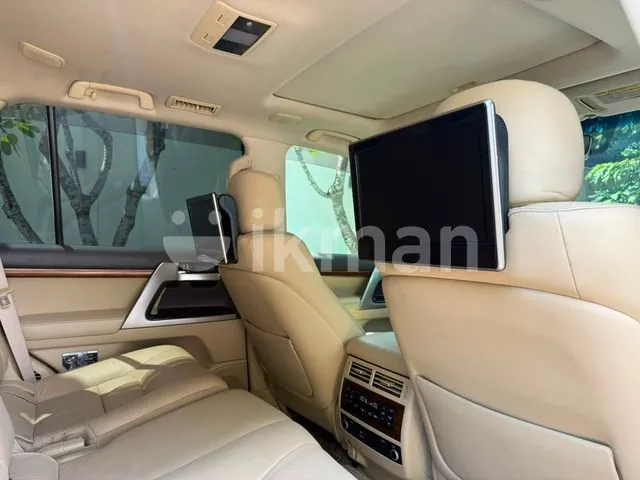Toyota Land Cruiser Sahara 2015 photo 3