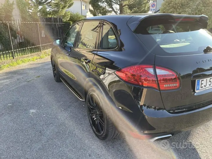 Porsche Cayenne 2011 photo 5