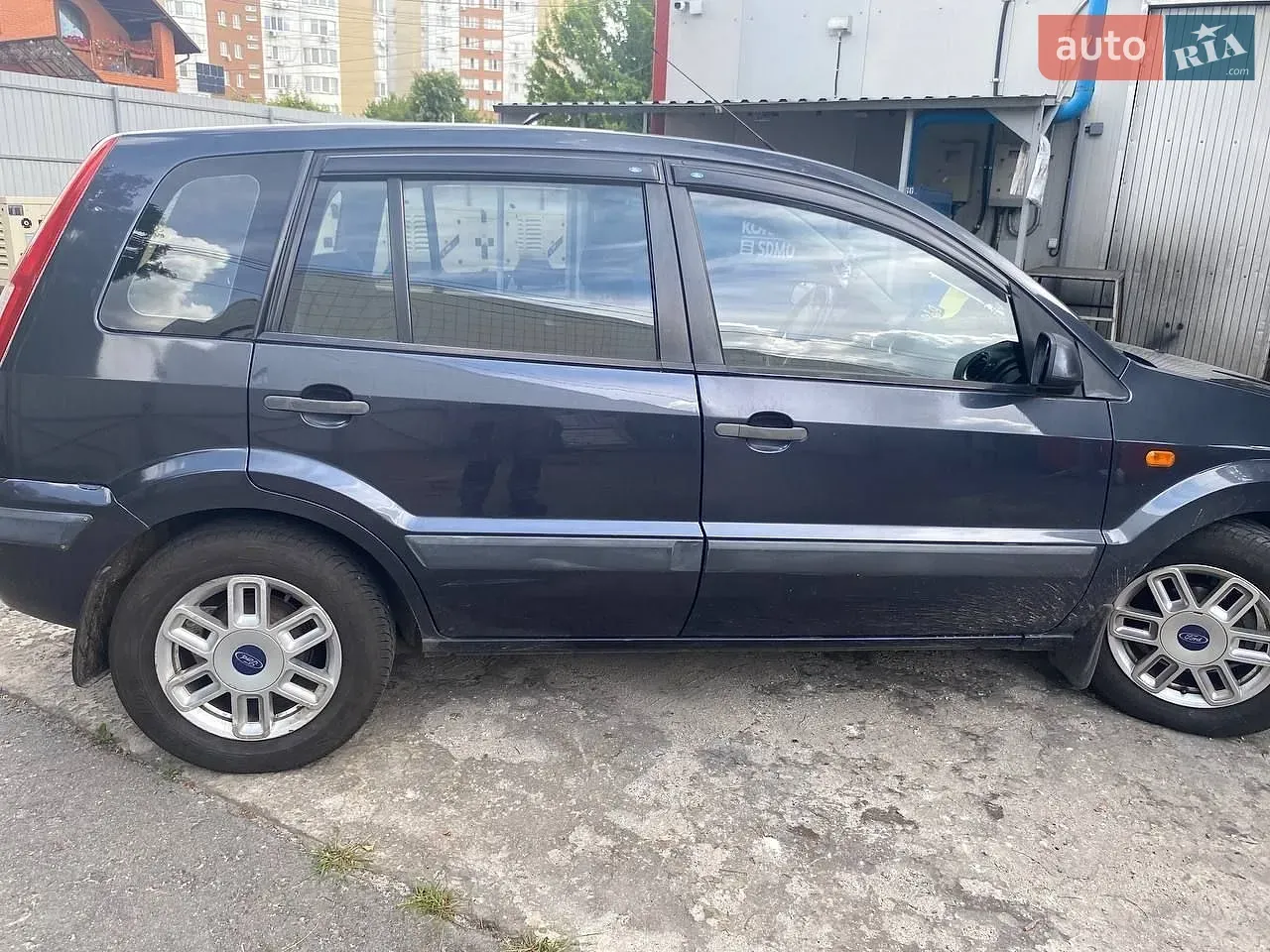 Ford Fusion 2005 photo 4