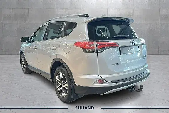 Toyota Rav4 2017 photo 3