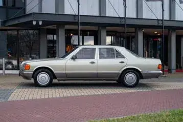 Mercedes-Benz S-Class 1986 photo 2