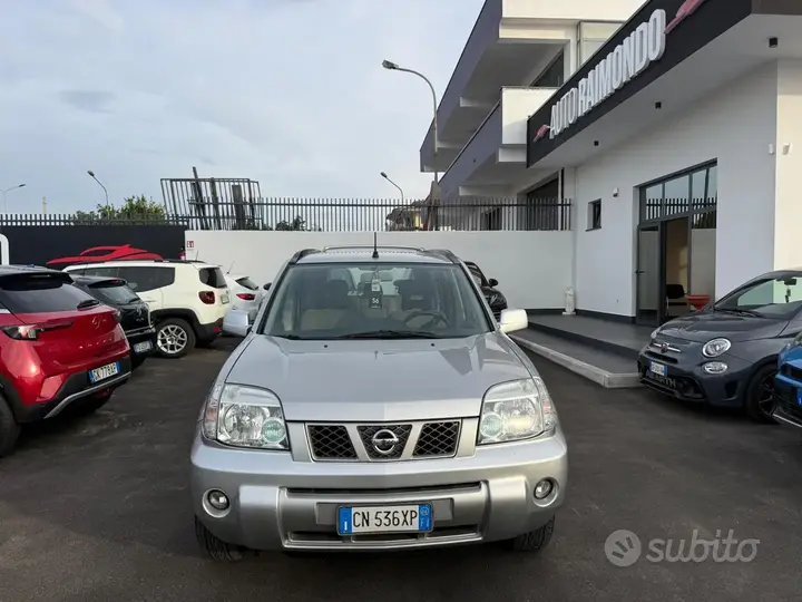 Nissan X-Trail 2004 photo 2
