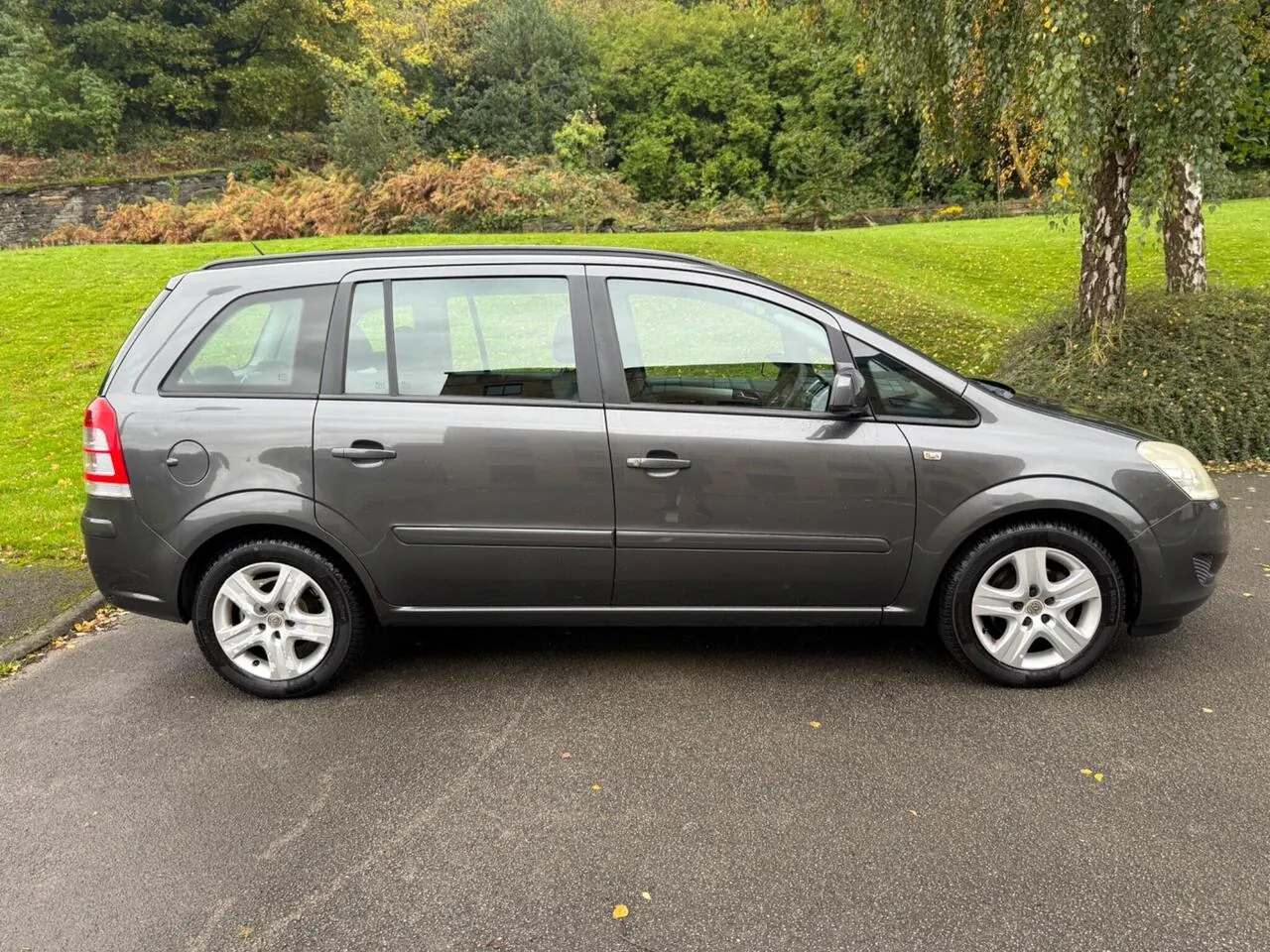 Vauxhall Zafira 2010 photo 4