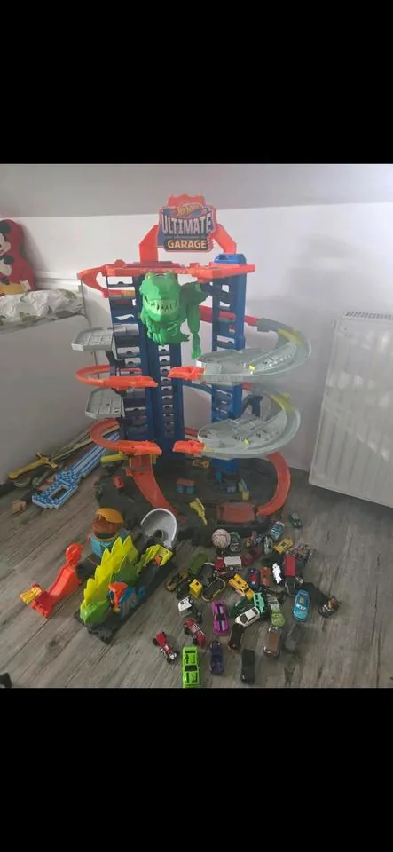 Hot Wheels Ultimate Garage