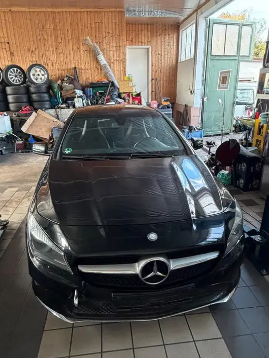 Mercedes-Benz Cla 200