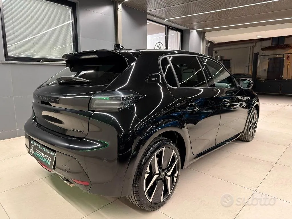 Peugeot 208 2025 photo 4