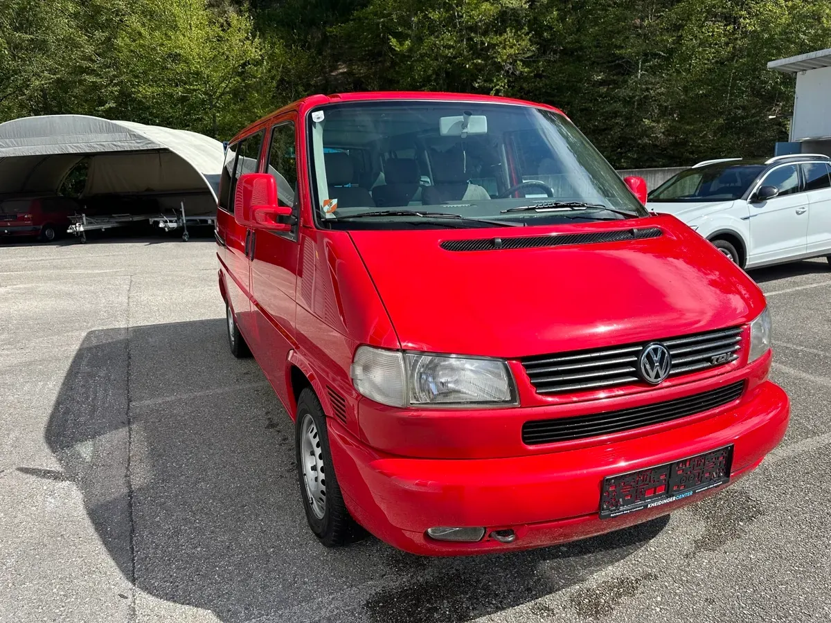 Volkswagen Multivan 2000 photo 2