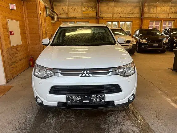 Mitsubishi Outlander 2015 photo 3