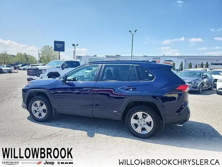 Toyota Rav4 2025 photo 4
