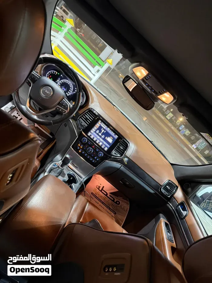 Jeep Grand Cherokee 2021 photo 3