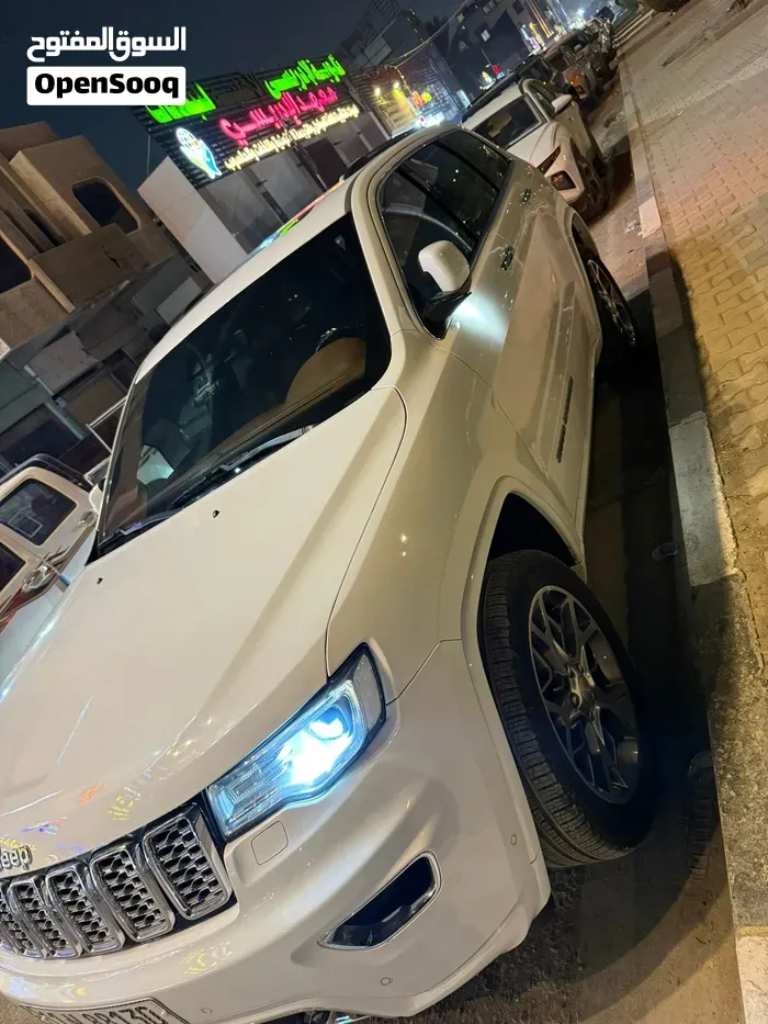 Jeep Grand Cherokee 2021 photo 2