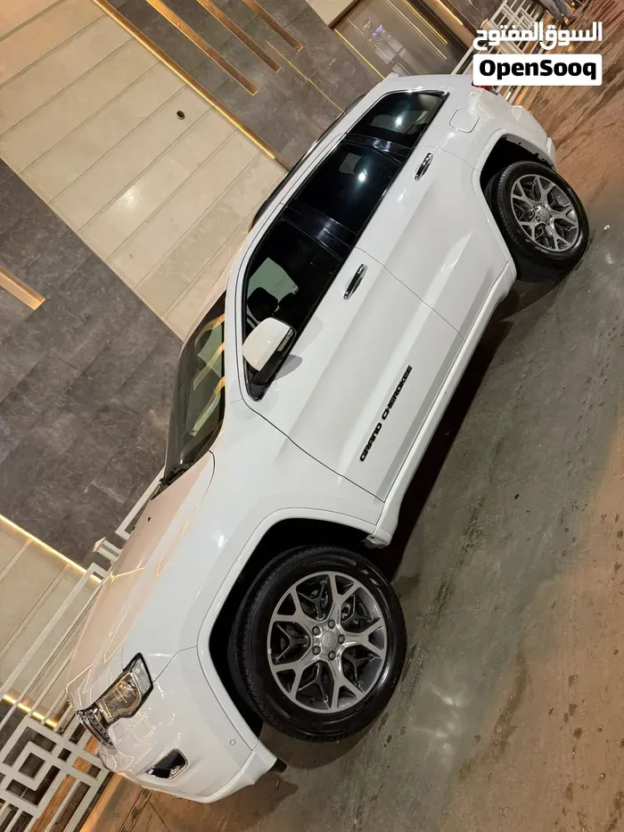 Jeep Grand Cherokee 2021 photo 4