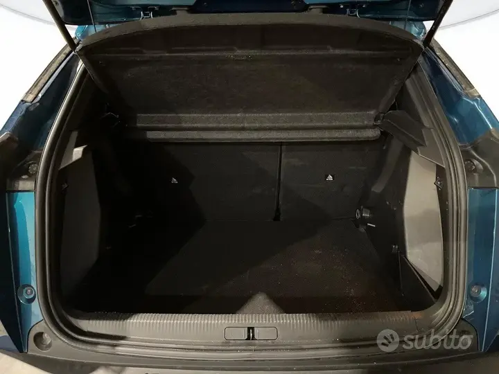 Peugeot 2008 2025 photo 4