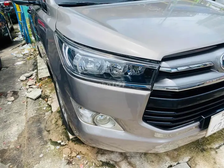Toyota Innova 2017 photo 2