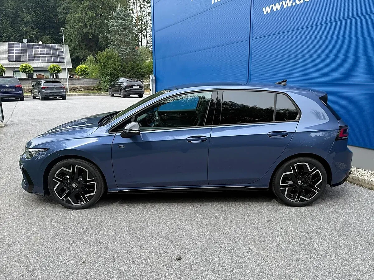 Volkswagen Golf 2026 photo 3