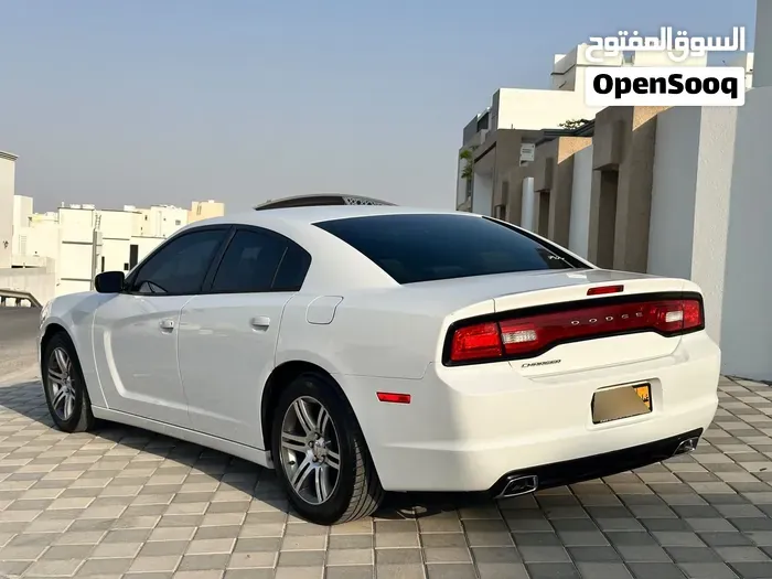 Dodge Charger 2012 photo 4