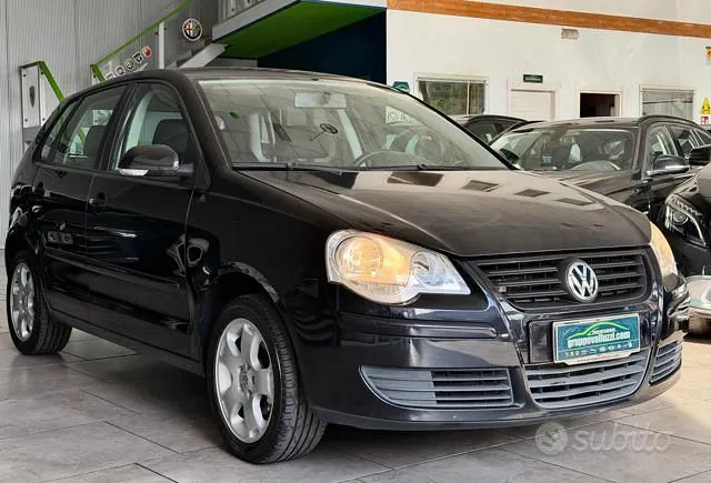 Volkswagen Polo 2005 photo 2