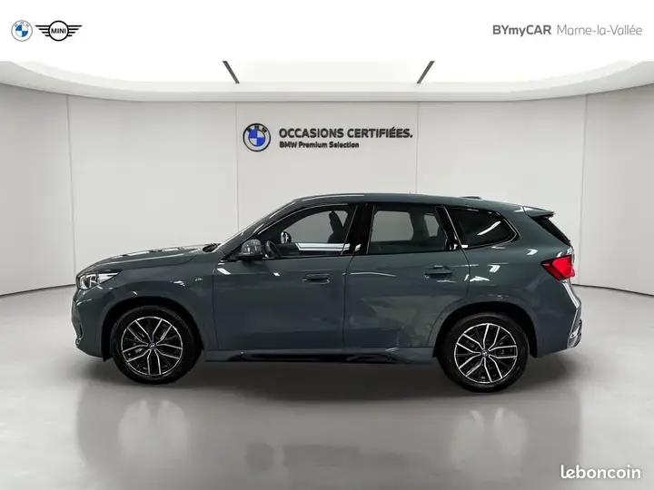 BMW Ix1 2024 photo 2