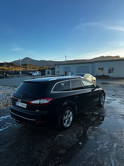 Ford Mondeo 2011 photo 2