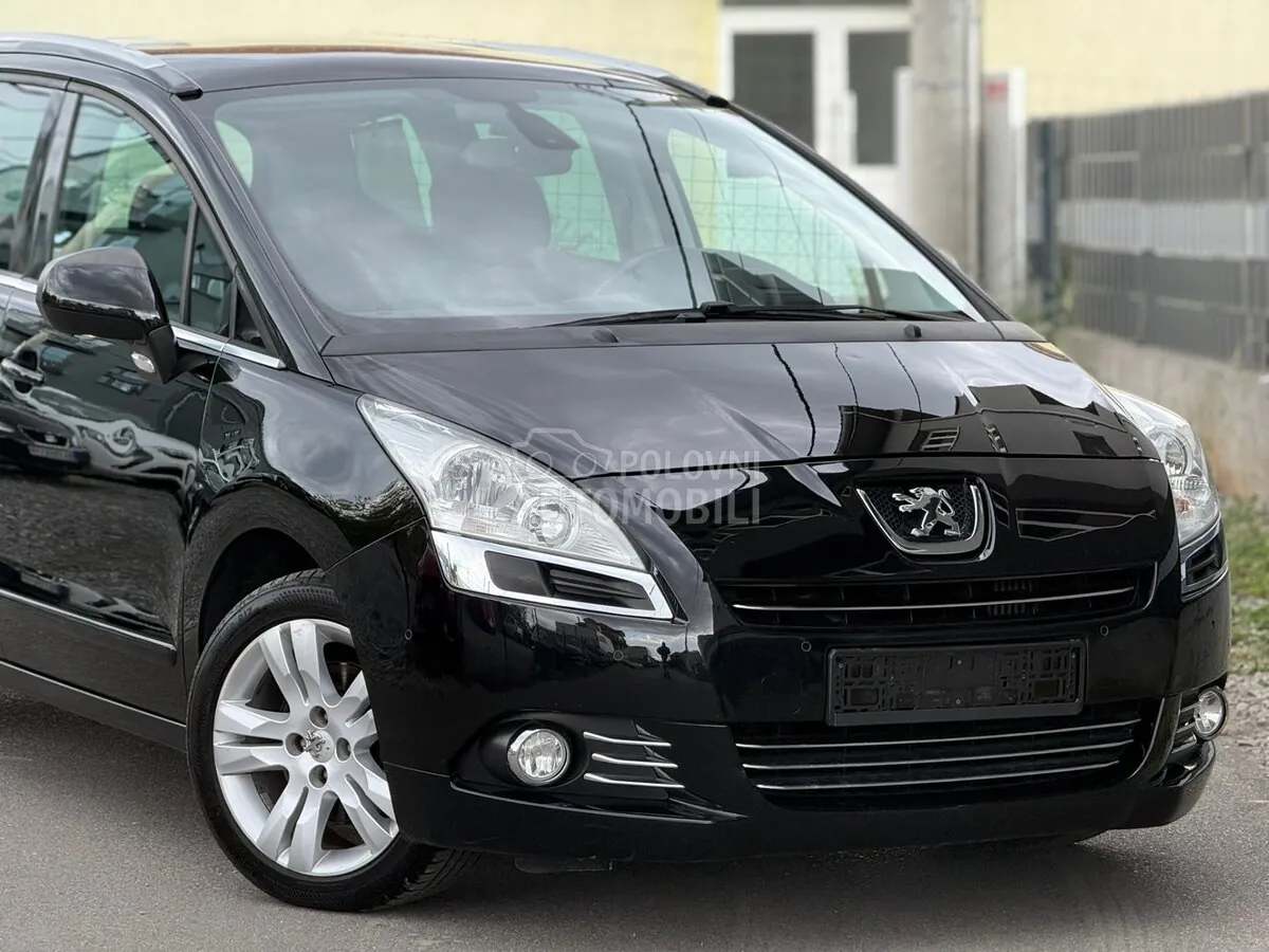 Peugeot 5008 2012 photo 3