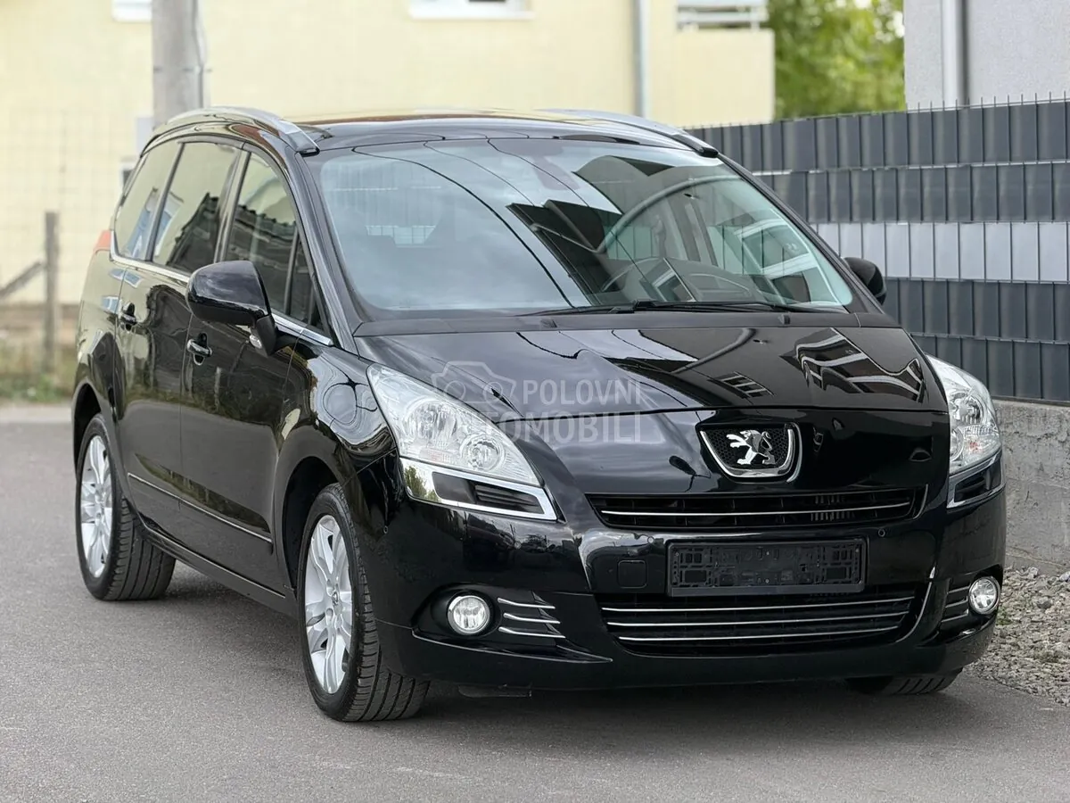 Peugeot 5008 2012 photo 4