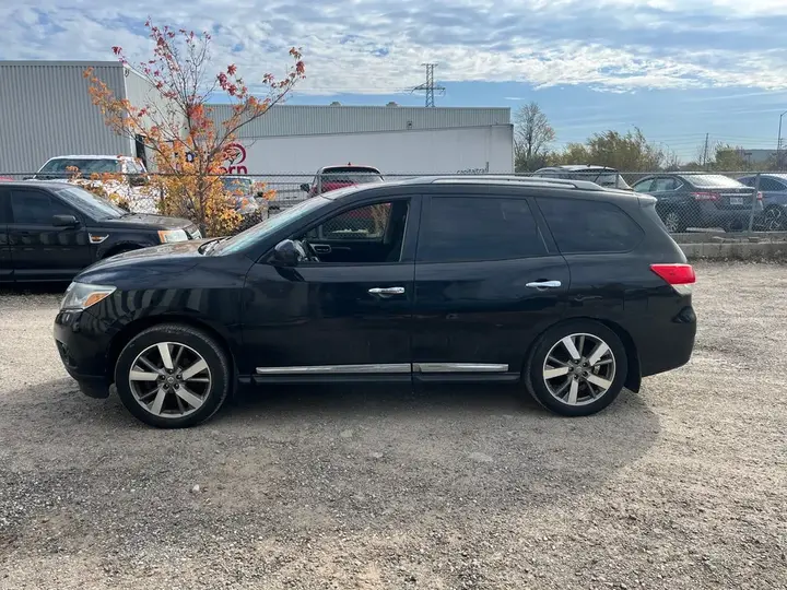 Nissan Pathfinder 2013 photo 2
