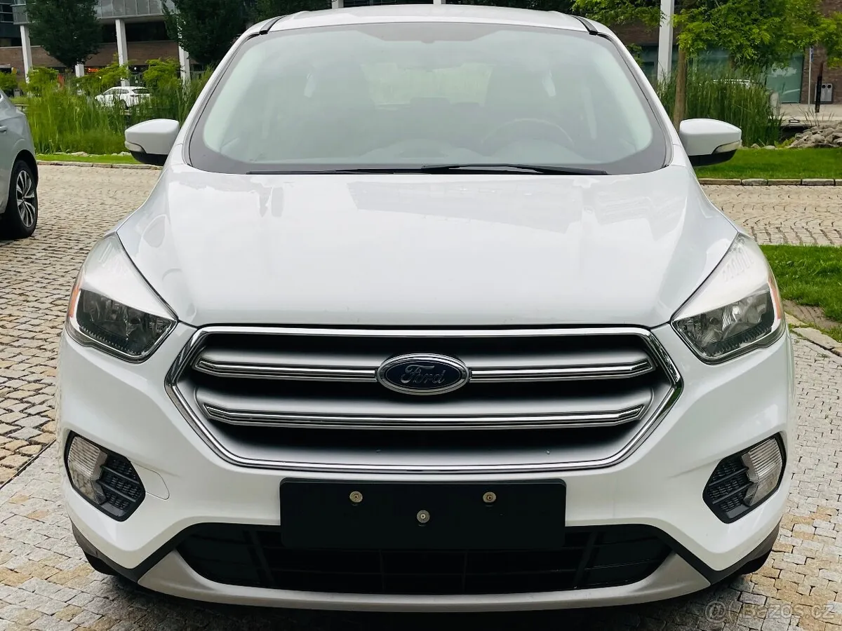 Ford Kuga 2025 photo 3