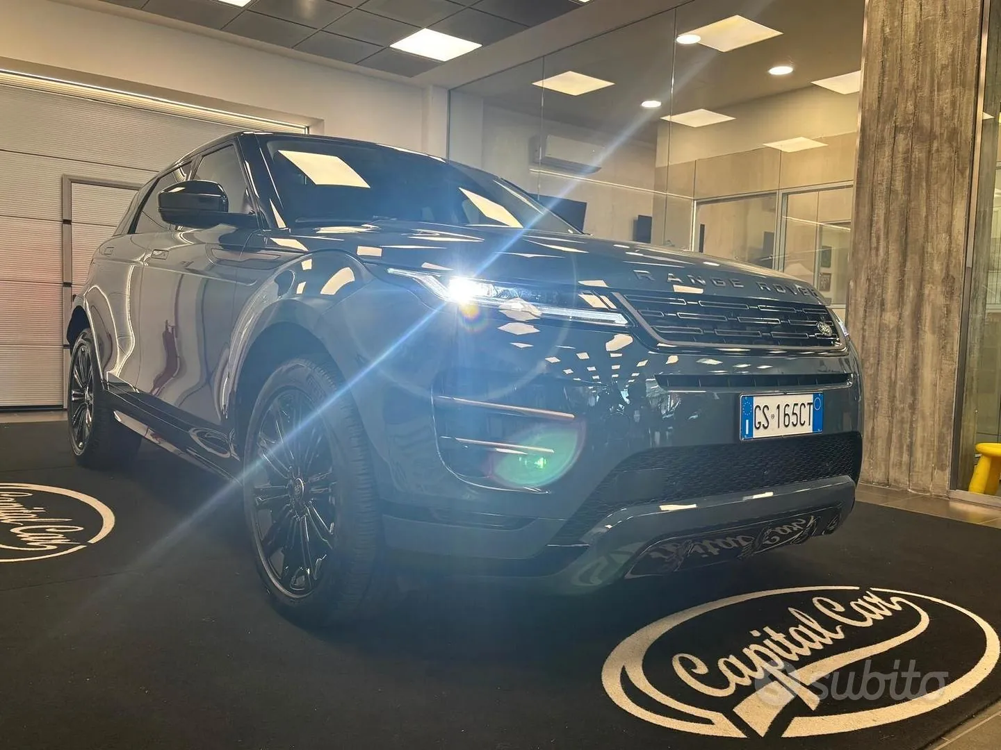Land Rover Range Rover Evoque 2024 photo 2