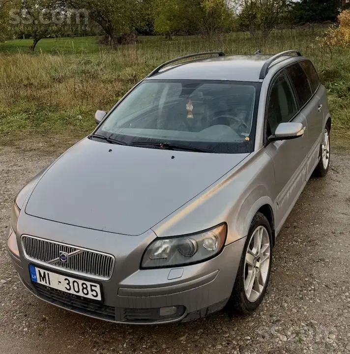 Volvo V50