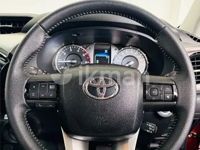 Toyota Hilux 2025 photo 3