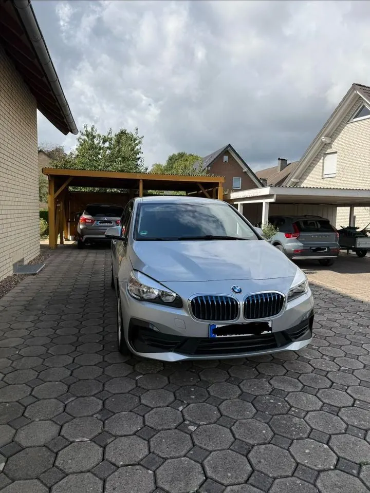 BMW 225Xe