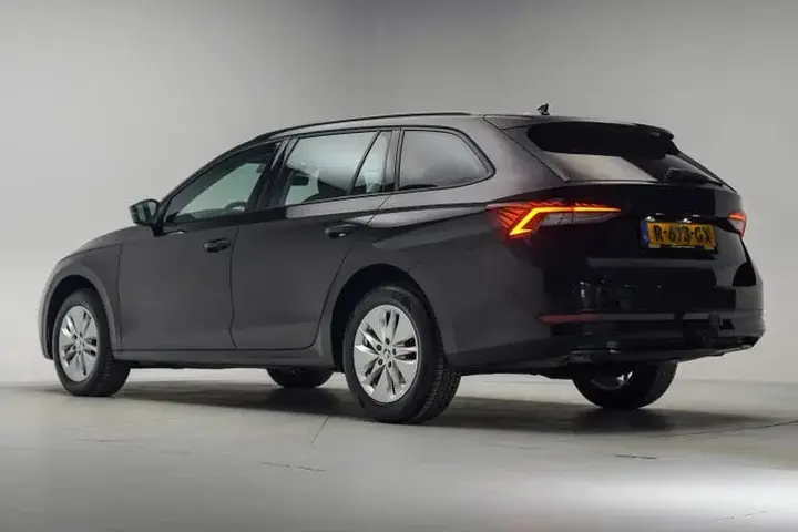 Skoda Octavia 2022 photo 3