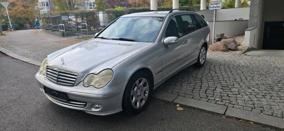 Mercedes-Benz C180