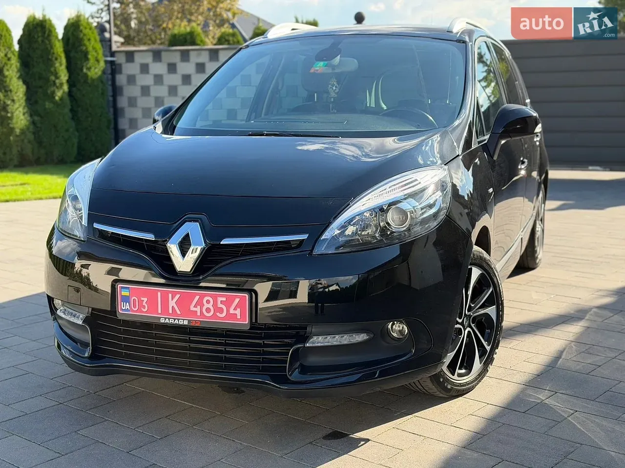 Renault Grand Scenic 2015 photo 2