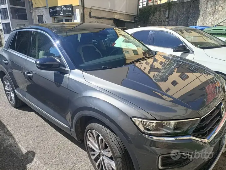 Volkswagen T-Roc 2022 photo 2