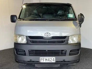 Toyota Hiace 2008 photo 3