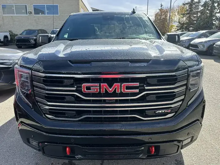 GMC Sierra 1500 2026 photo 2