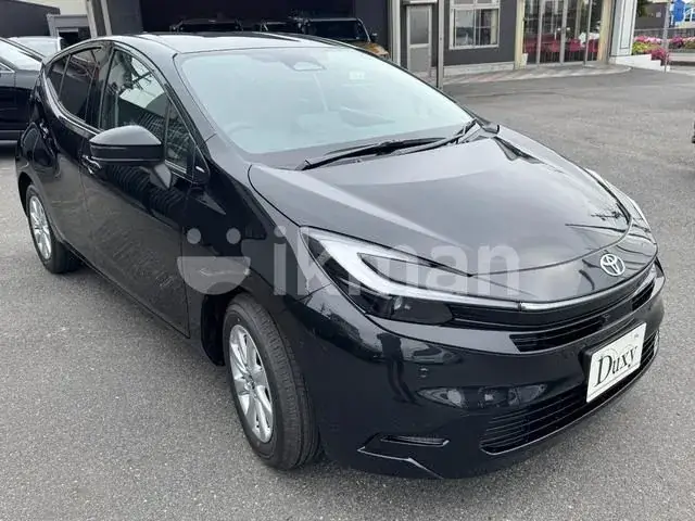 Toyota Aqua 2026 photo 2