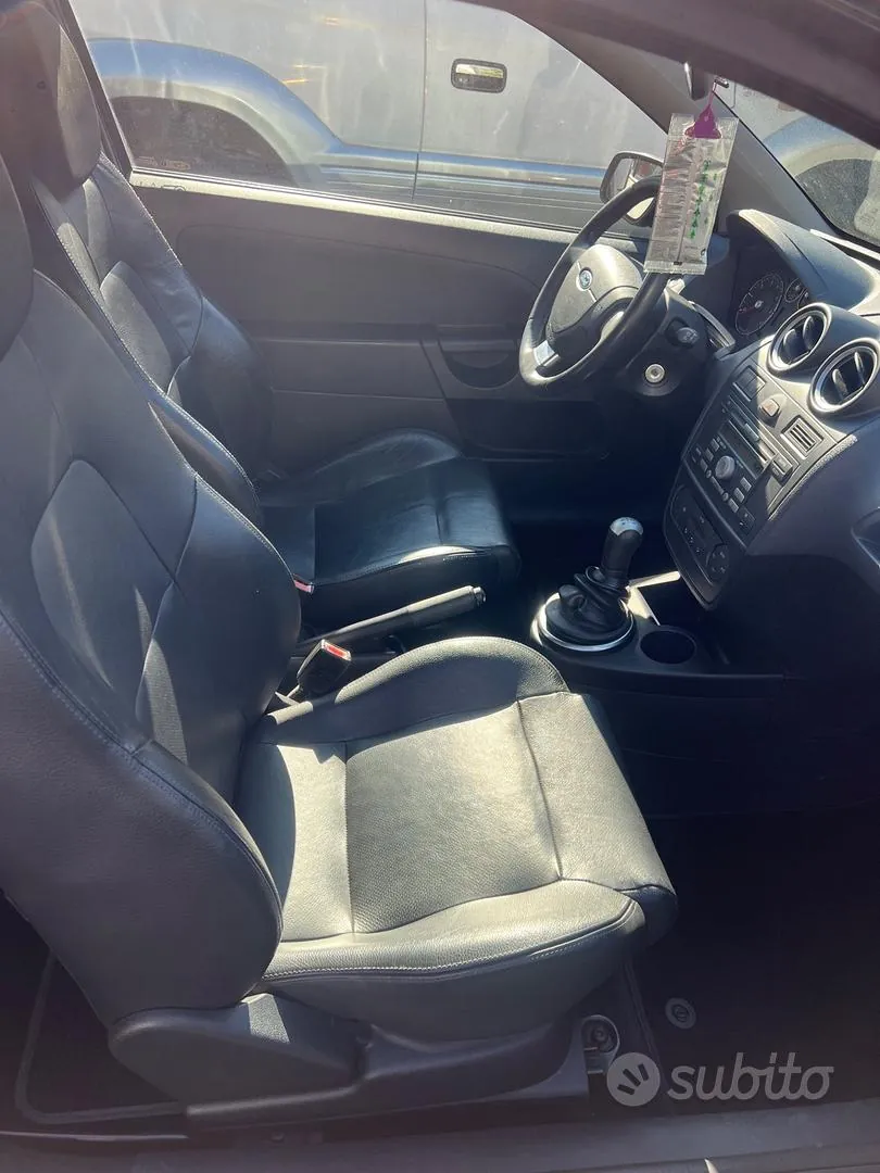 Ford Fiesta 2006 photo 3