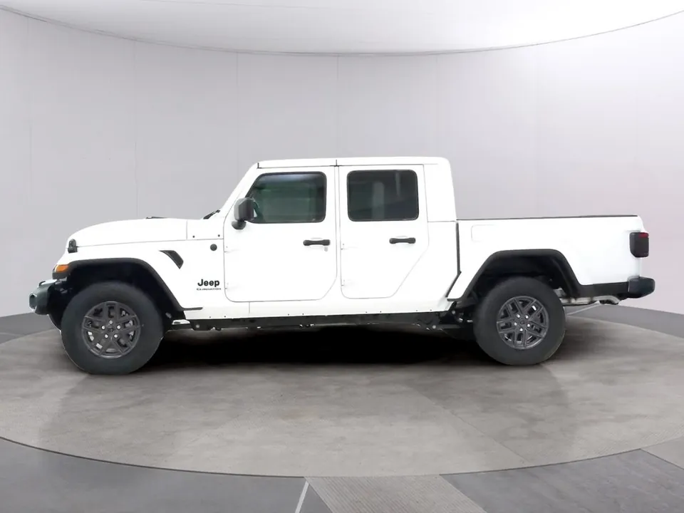 Jeep Gladiator 2026 photo 2