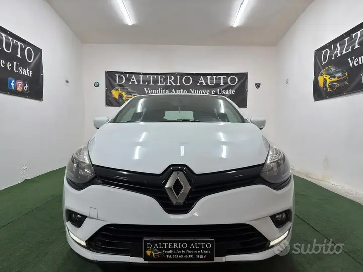 Renault Clio 2017 photo 2