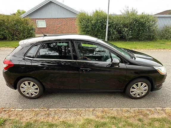 Citroen C4 2011 photo 5